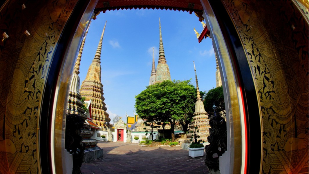 ภาพวัดพระเชตุพน , ศิลปิน : คุณวรวุฒิ หิรัญยไพศาลสกุล